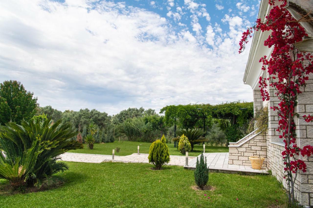 Violet Luxury Villa Kalligoni 外观 照片